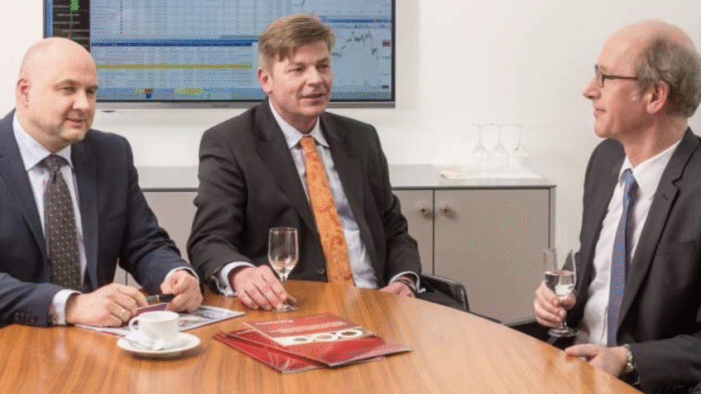 Die Private Banking-Experten der Sparkasse Bremen (v. l.): Rolf Claaßen; Stephan Bruns und Volker Warnke